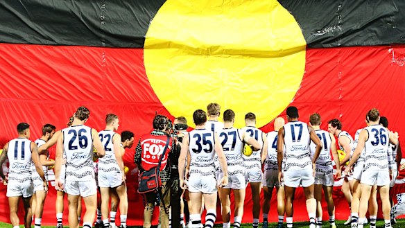 The AFL ceased using the Aboriginal flag in a principled stance to force freer access to the flag for all Indigenous groups.