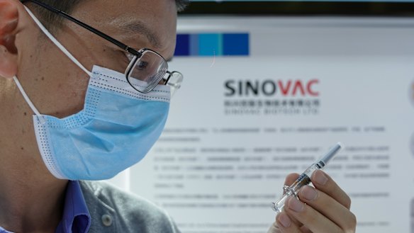 Court documents reveal Sinovac managers and even its CEO have offered bribes. 