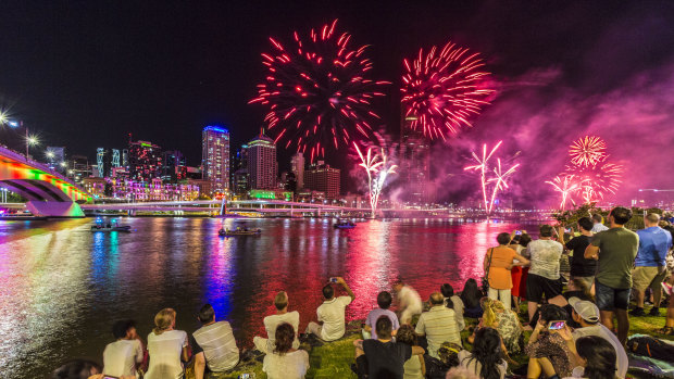 Best fireworks locations, weather and transport for Brisbane NYE