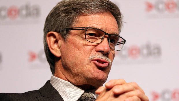 WA Opposition Leader Mike Nahan has said he is in a tax dispute with the United States government and can't renounce his dual citizenship until it is resolved.
