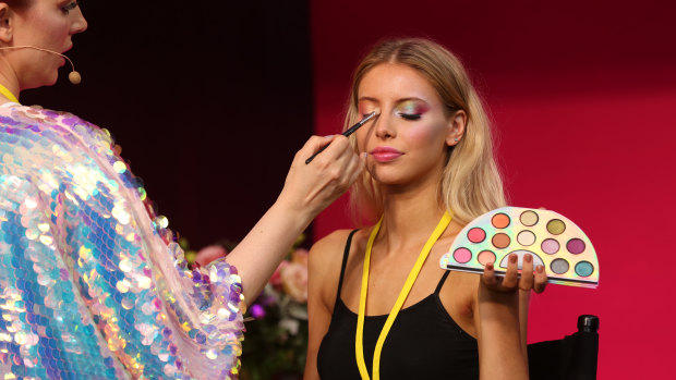 Coloured eyeshadow is a big beauty trend, according to some of the world's top experts.