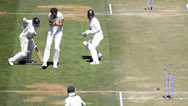 Shambolic first Test run out exposes hole in New Zealand psyche