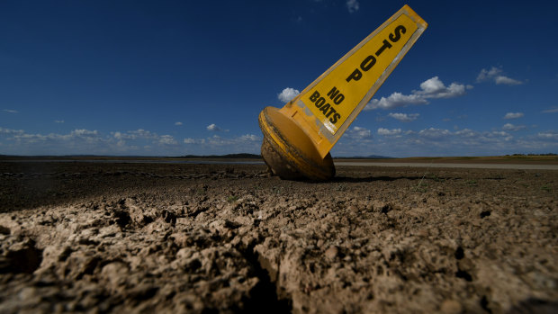 Definitely 'no boats' on Lake Keepit - the nearest source of reservoir water for Walgett.