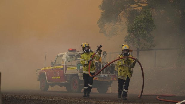 Smoke from the blaze has blanketed the Perth metropolitan region. 