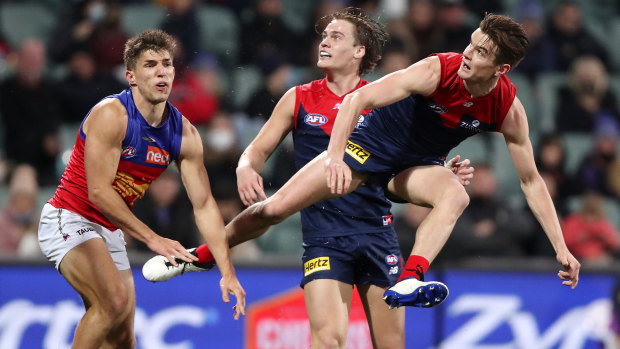 Bayley Fritsch snaps at goal against Brisbane.