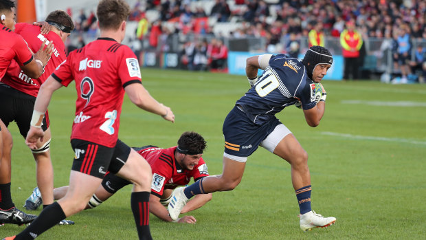 Christian Lealiifano scored the first try for the Brumbies.