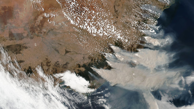 A January 4 satellite image shows wildfires in Australia.