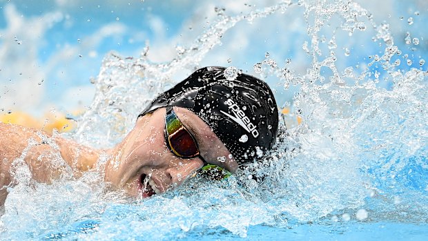 Elijah Winnington in action in the men’s 400m freestyle final.