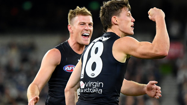 Young midfield star Sam Walsh is staying at Carlton.