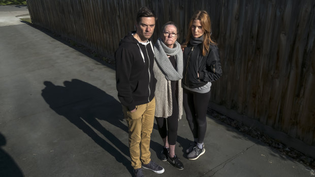 Rien Low, his mother Jenny Low and sister Brooke Lowand. 