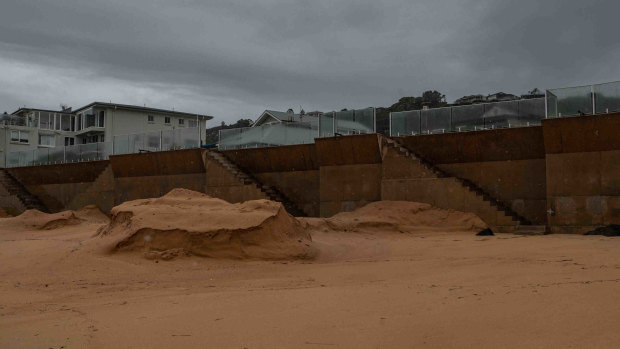 Strong winds and large waves are expected to lead to coastal erosion in NSW later this week.
