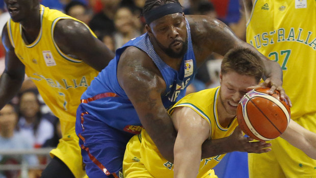 Mathew Dellavedova in action against the Philippines.