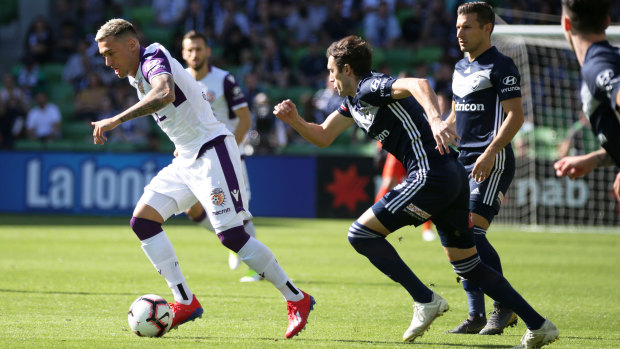 Perth Glory's Jason Davidson takes off against Victory on Sunday.