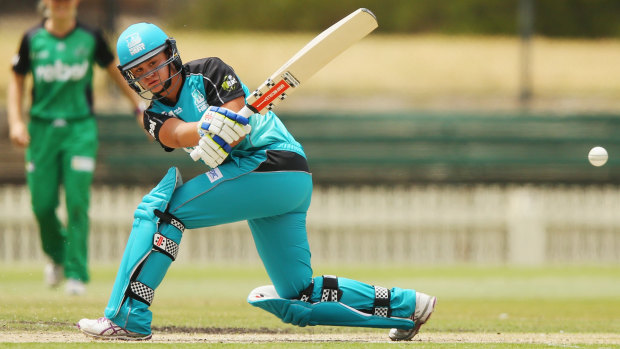 Ash Barty batting for Brisbane in 2015. 