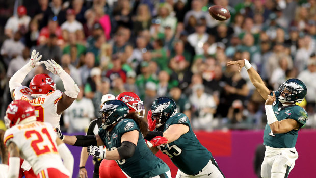 Jalen Hurts has led the Eagles to a 10-point half-time lead.