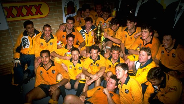 The Wallabies team of 1991 after a Test match against England. 
