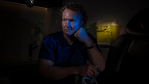 Professor Mark Ashton is an expert plastic surgeon who is doing restorative work on cosmetic surgery victims. 