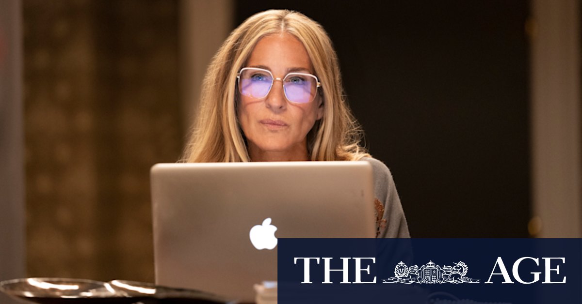 And just like that, Carrie makes reading glasses fashionable - Vimarsana News