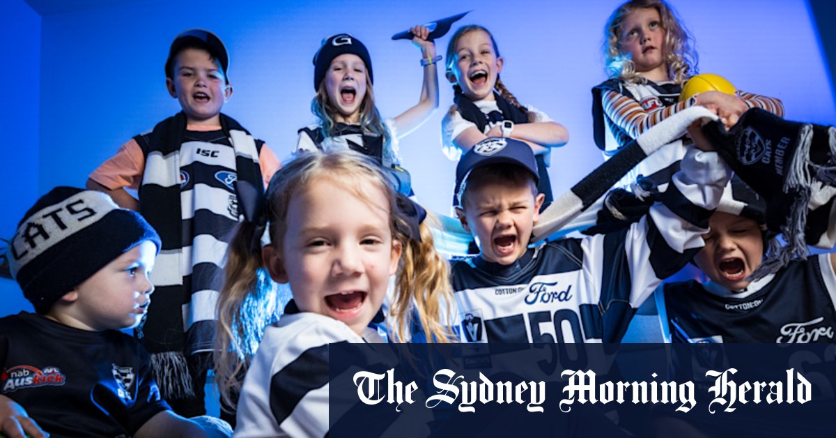Geelong fans saturate city in blue and white ahead of AFL grand final