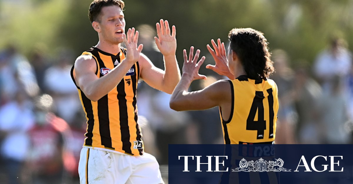 Jacob Koschitzke kicks ahead for Hawthorn Hawks in win over North Melbourne Roos; AFL; Community Cup - Vimarsana News