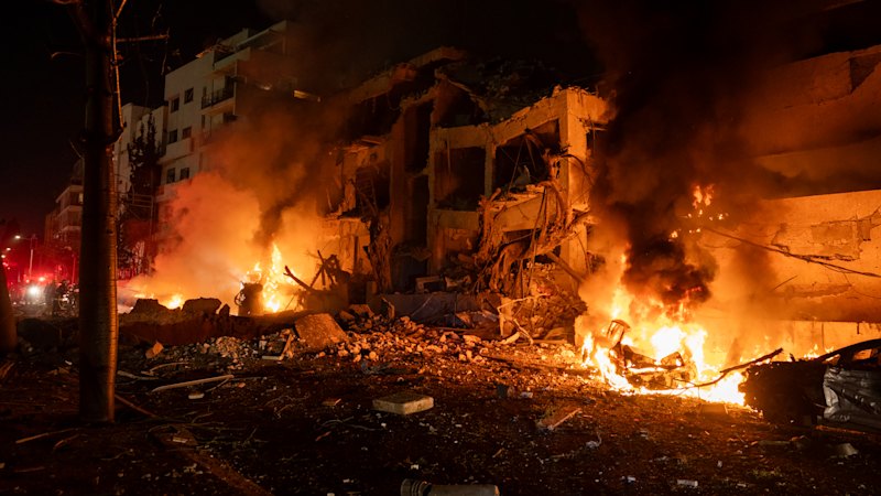 Australians use banned bookie as war wagers spark journalist death threats