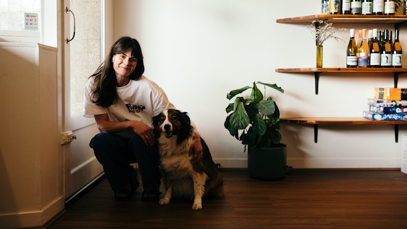 V Albionu odprli očarljivo vinoteko z dvajsetimi sedeži