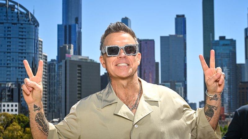 Robbie Williams’ key to the city award prompts rule overhaul at City of Melbourne