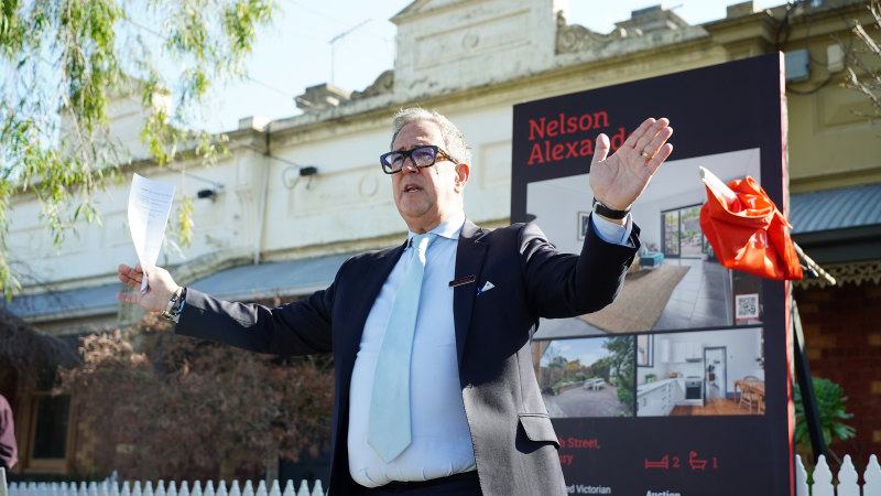 ‘Absolutely stoked’: Overseas buyer spends $1.29 million on Thornbury home