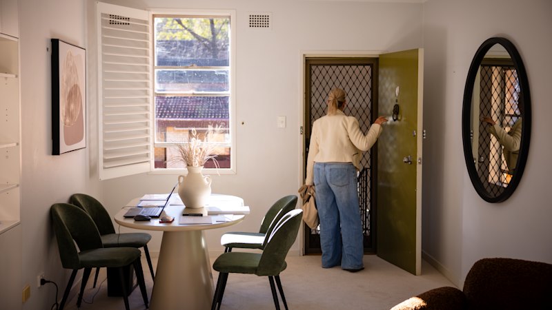 ‘The worst I have seen it’: Mid-century apartment sells for $785,000 as buyers evaporate