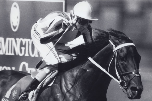 Vo Rogue, winning the first of two Australian Cups in 1989.
