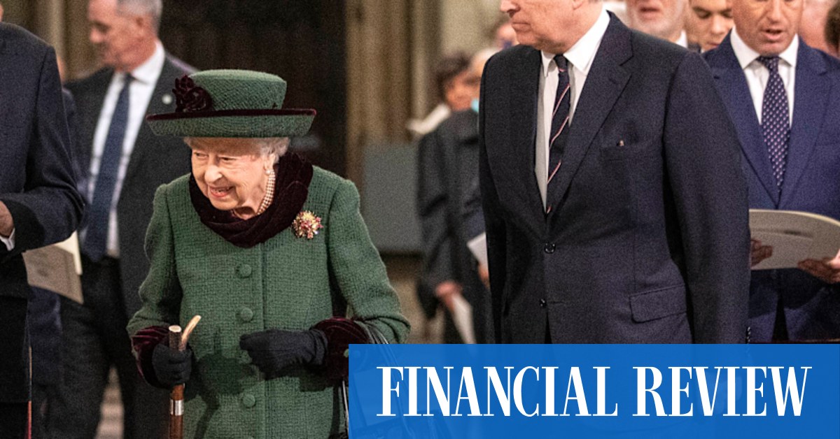 Escorted by Prince Andrew, Queen attends service - Vimarsana News