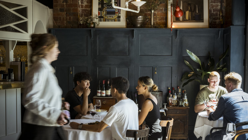 No boring hunks of cabbage at this hatted vegetarian wine bar