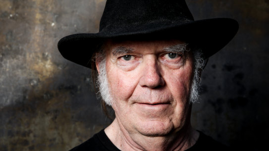 Neil Young is suing US President Donald Trump.