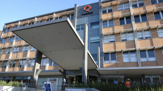 Two cancer patients at Melbourne's The Alfred hospital have been daignosed with coronavirus, after two other oncology patients there died of the condition. 