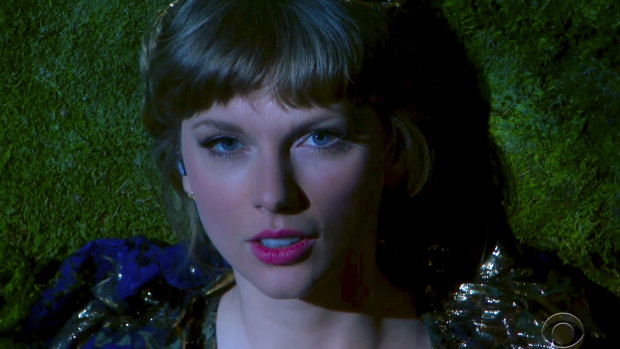 Taylor Swift’s new Red: a fan feast of 30 sensitive, angry and transformative songs
