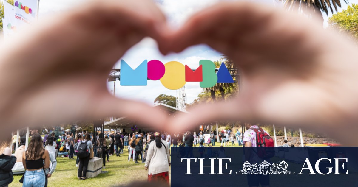 Moomba Festival 2021 To Celebrate Love For Melbourne The moomba festival is the largest free community festival in australia celebrated during the labor day, on the weekend from friday to monday. moomba festival 2021 to celebrate love