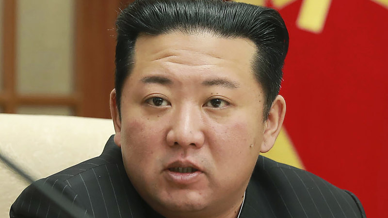 Lider Kim Jong-un, koronavirüsün ülkesinde hızla yayıldığını kabul etti