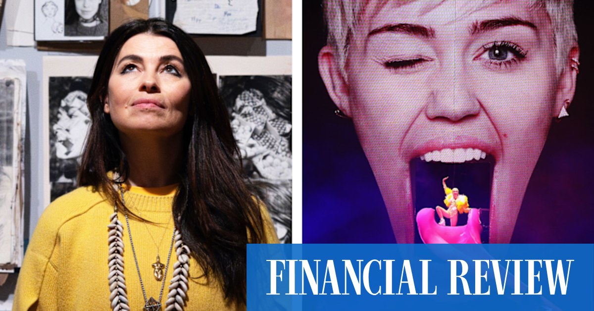 Set designer Es Devlin. author of An Atlas of Es Devlin, creates stages from Beyoncé to U2 and the Super Bowl - Vimarsana News