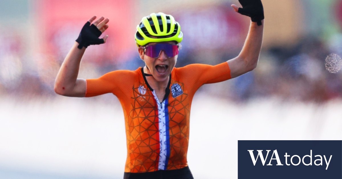 Annemiek van Vleuten wint zilver, Anna Kiesenhofer pakt goud in wegrit dames