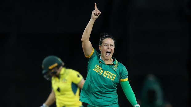Marizanne Kapp celebrates taking the wicket of Alyssa Healy.