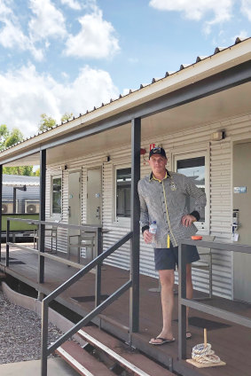 Tigers fan Shane Bennett in quarantine in Darwin.
