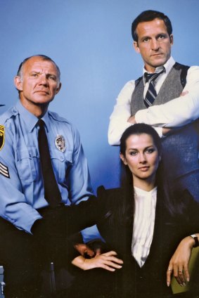 Hill Street Blues portrays police officers as real people with vulnerabilities.
