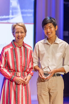 Joshua Ryu se formou na Brisbane State High School em 2023.