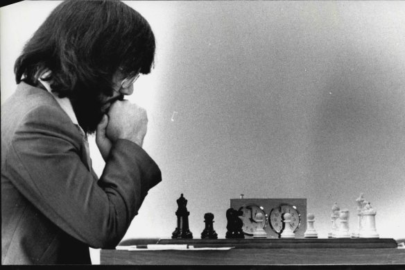 Ian Rogers playing in the Australian Chess Championships in 1986.