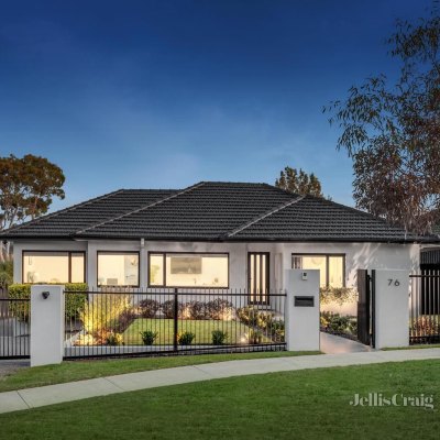 Melbourne vendor-builder turns tidy profit on $2.4m reno at auction