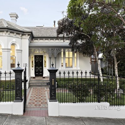 Moonee Ponds house owned by AFL lawyer sells for $4.64 million