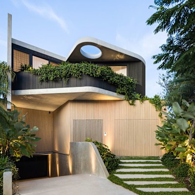 ‘House of the Year’ with swim-up bar, golf simulator snapped up for cool $14m