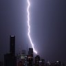 'Severe' storm warning as Brisbane prepares for wet weekend