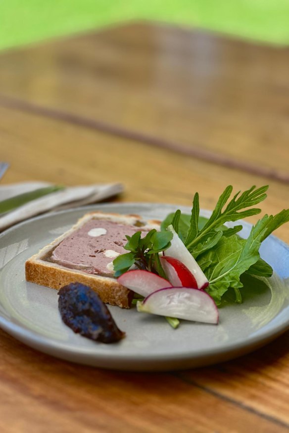Pork and macadamia pâté en croute. 