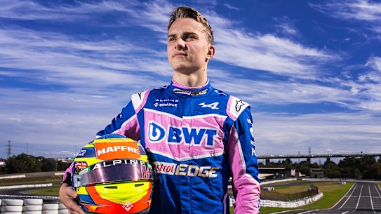 Oscar Piastri will be shelving his Alpine kit to move to McLaren.